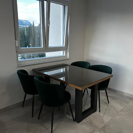 Apartment Esperanza Ii *